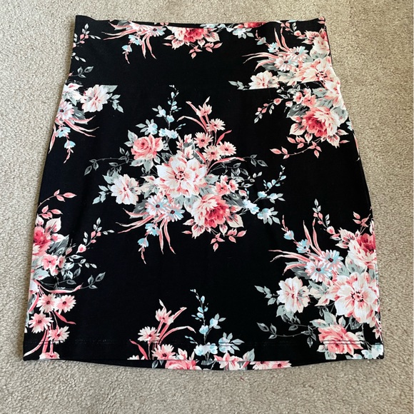 Stretch Mini Skirts (all 4 for $15) - Picture 4 of 9